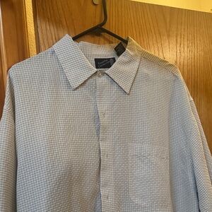 Pineapple Connection White and Gray Checkered XL Button-Up Shirt